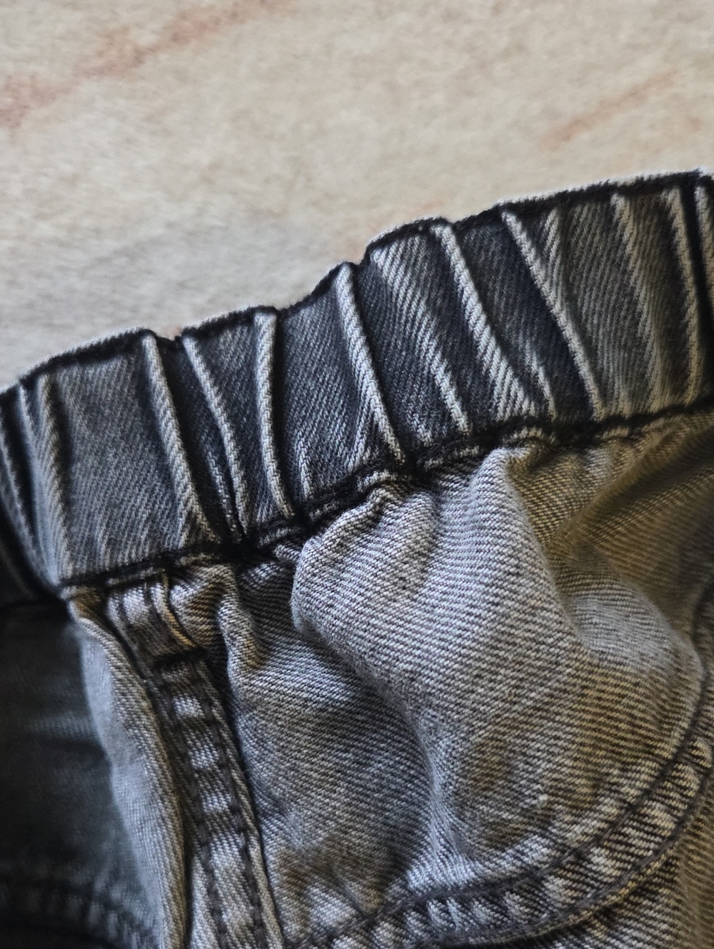 High-Rise Wide Leg Jeans in Washed Gray - Picture 5 of 5